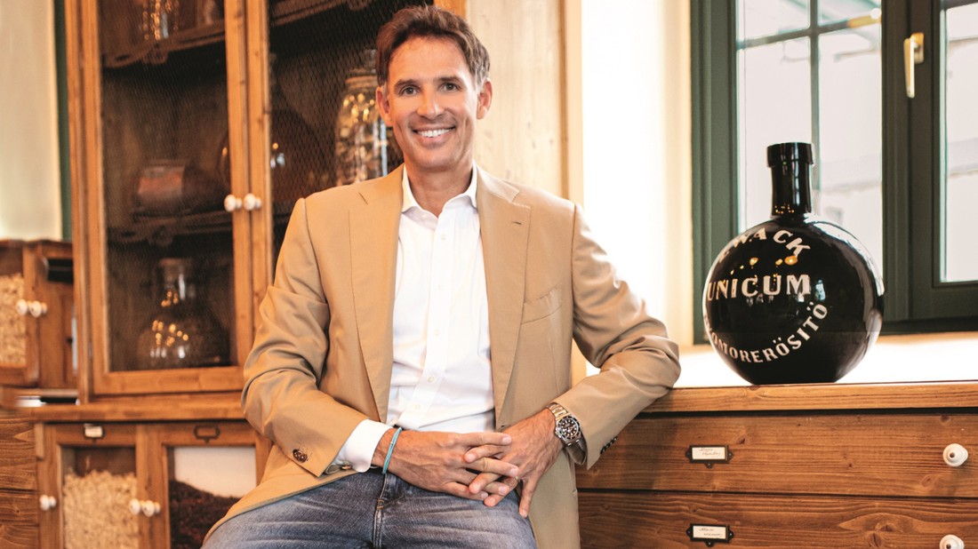 Zwack Sándornak vezetőként mindig nyitva áll az ajtaja a kollégái előtt