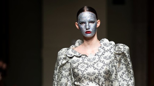 Az álmok és a titkosügynökök viselete inspirálta az Abodi új kollekcióját