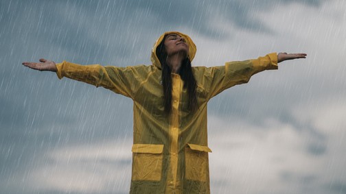 8 esőkabát, ahelyett, hogy bőrig áznál