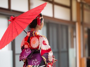 Az ember nyugodtan ott hagyhatja a táskáját a széken, amíg rendel a kávézóban és senki nem nyúl hozzá - Japán tényleg egy teljesen más világ