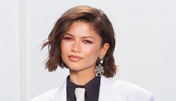 Zendaya csipkés meztelenruhája az egyik legkifinomultabb darab, amit valaha láttunk