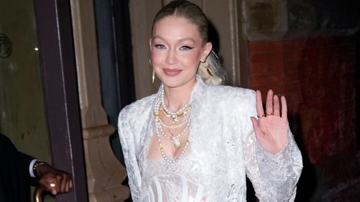 Gigi Hadid földre szállt angyalként ünnepelte a születésnapját: ezt a szettet nem tudjuk kiverni a fejünkből