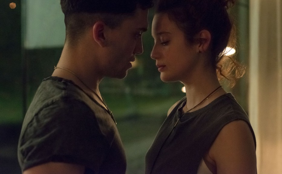 A Money Heist és az Elite szereplői a való életben randiznak egymással