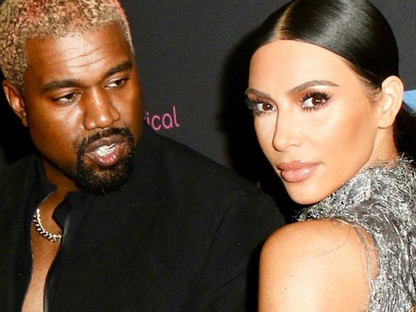 Kim Kardashian mellét csak a véletlen tartotta a ruhájában, az is csak félig