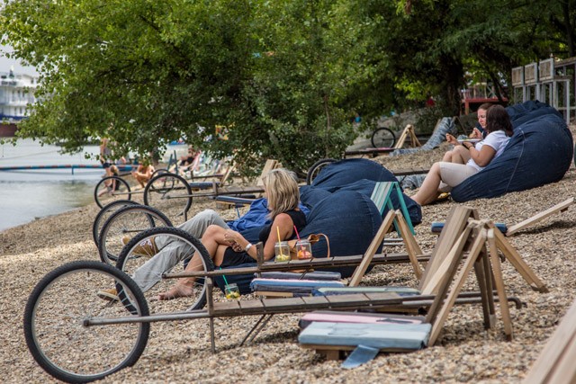 római part, római-part, duna, duna part, fellini, két rombusz, nap bácsi, kócsag, orange bike, hekk, budapest, sör, limonádé