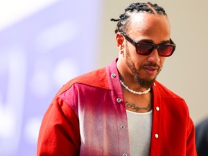 Ő lehet Lewis Hamilton új kedvese: ismert színésznővel látták együtt a sztárt