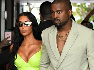 Kim Kardashiant ezzel a 60 millió forint értékű kocsival lepte meg férje. Mert miért ne?