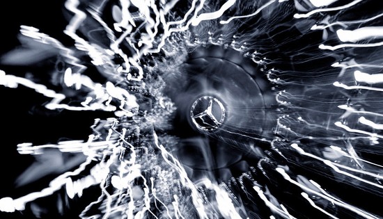 A Mercedes-Benz és a Moncler kollaborációja a London Fashion Week-en debütál