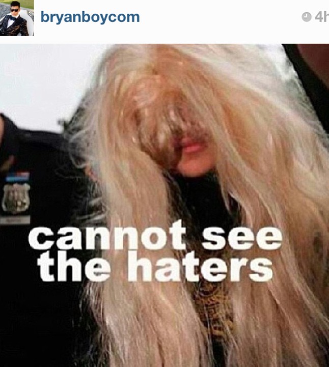 A virtuális boxzsák, avagy a frufrumtól hál` istennek nem látom a gyűlölködőket