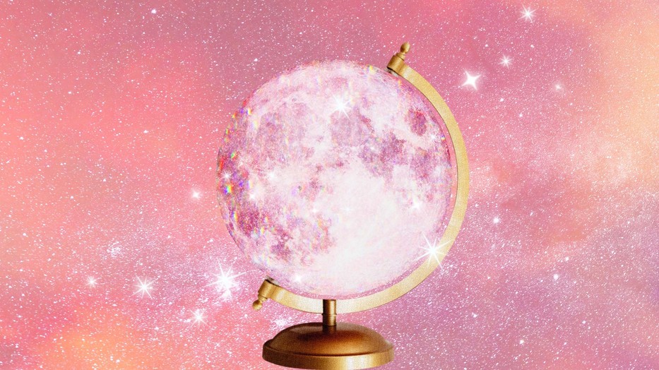 A Vízöntő telihold és az Oroszlán kapuja energiái 2025 augusztusában a kreativitás, önkifejezés és közösségi kapcsolódás új dimenzióit nyitják meg