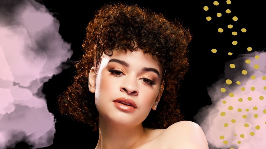 Megérkezett hazánkba a Mac X Whitney Houston kollekció!