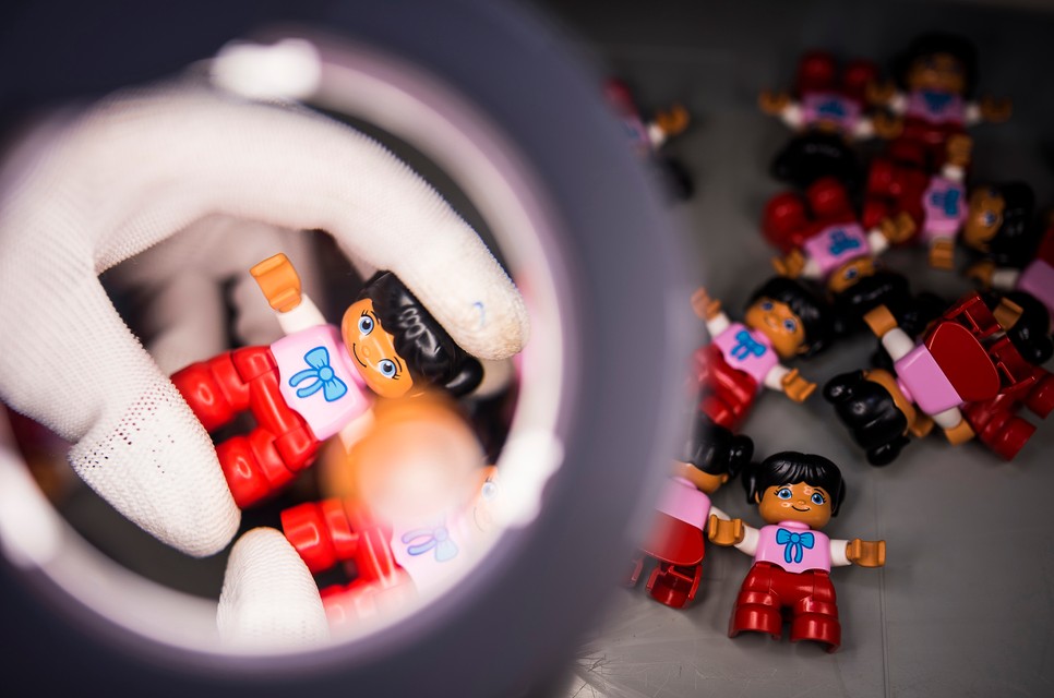 A LEGO Csoportnál minden évben egy teljes munkanap csak a játékról szól