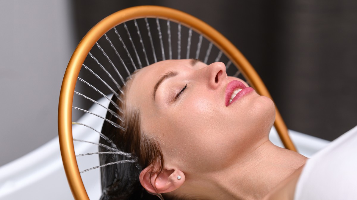 Wellness a hajnak, feltöltődés a léleknek – ezért a japán Head Spa kezelésért rajong most mindenki