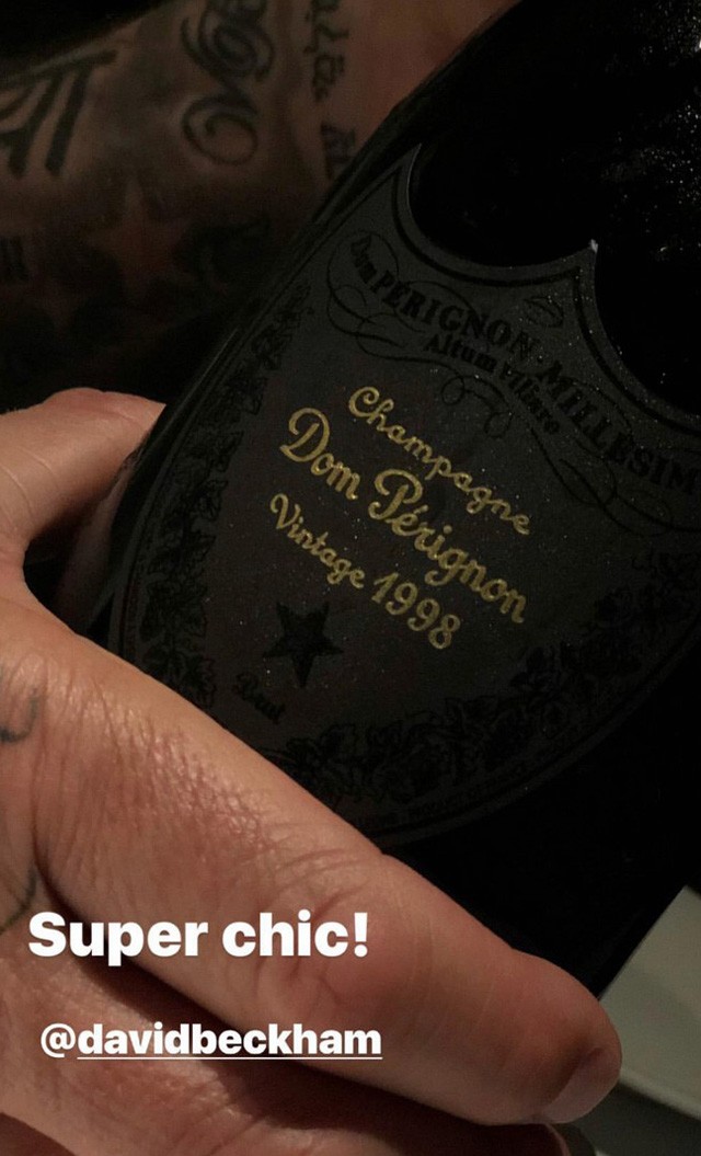 Beckhamék luxuspezsgővel koccintottak