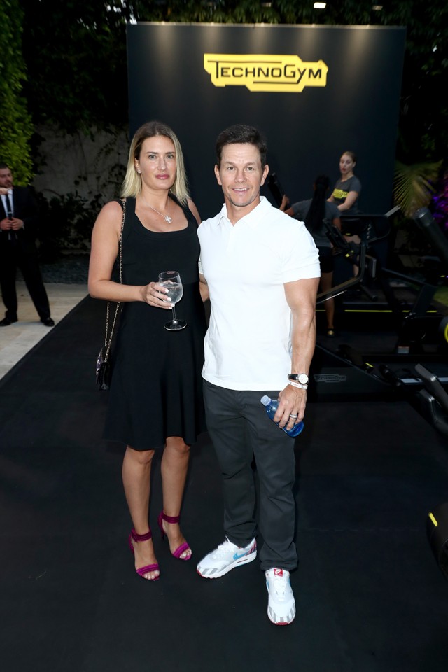 Rhea Durham 2 centiméterrel magasabb a Mark Wahlbergnél. 2009 óta házasok.