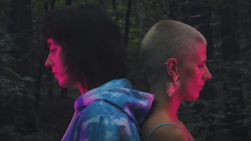 “Bármilyen közösség szétbombázása ártalmas és rosszindulatú” - új videoklippel jelentkezik a Mörk