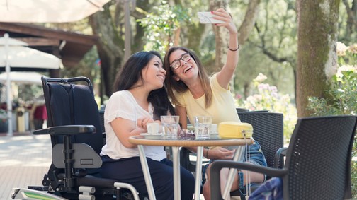 „Milyen jogon vár elfogadást egy kerekesszékes, ha ő maga is előítéletes?” - Ezért ennyire fontos, hogy ne csak kérjünk, adjunk is