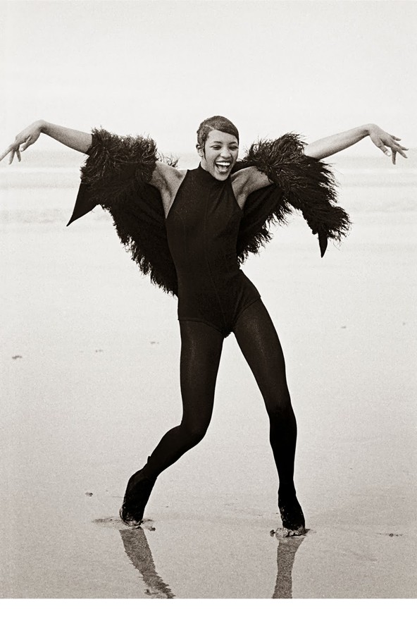Naomi Deauville-ben, Franciaországban, Vogue Italia, július-augusztus, 1988. Fotó: Peter Lindbergh.