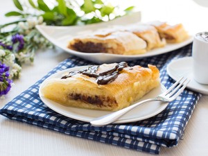 Egy könnyű, mennyei desszert a hétvégére: Tejberizses csokis rétes