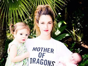 Ismerd meg Drew Barrymore sárkánykölykeit!