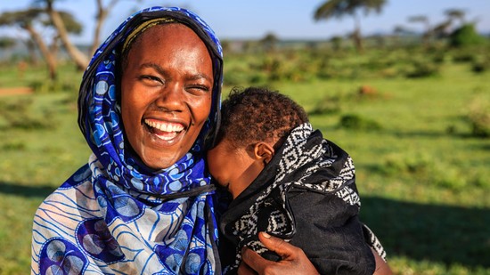 Sárban játszás, egy ágyban alvás: a legmegosztóbb kérdések, amelyekről minden édesanyának megvan a véleménye