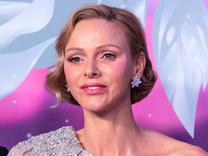 Csak ámulunk Charlène monacói hercegné megjelenésén, Albert herceg felesége nem akárhol lopta el a show-t