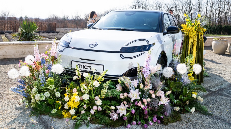 Új színekben ragyog az elektromos Nissan Micra