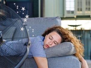 Szakember figyelmeztet: komoly bajt okozhat, ha ventilátor mellett alszol el