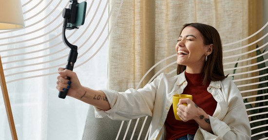 Letaszíthatják a trónról a milliós követőszámú influenszereket a nano- és mikroinfluenszerek?