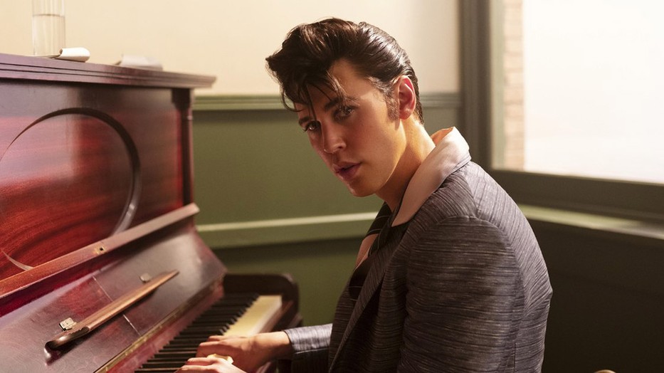  Austin Butler Elvis szerepében Baz Luhrmann 2022-es életrajzi filmjében