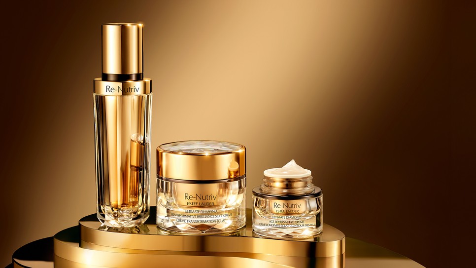 A Skin Longevity szemlélet gyakorlati megvalósítása a Re-Nutriv termékcsaládban történik