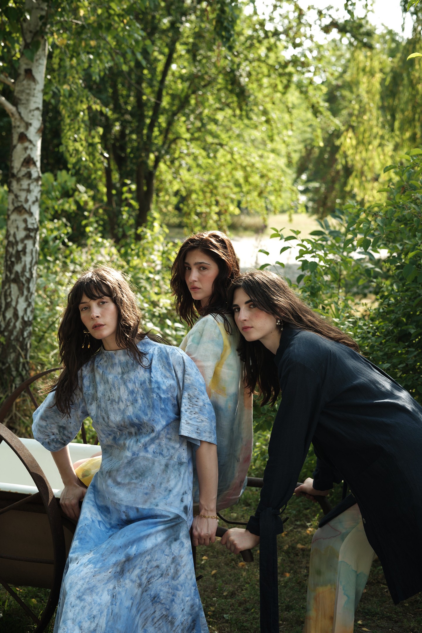 „Blooming Passion” kollekciója szoros együttműködésben született festő édesapjával