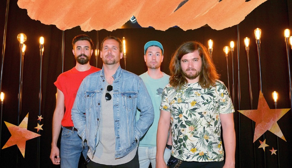  2013-ban robbant be a Bastille nevű zenekar, és azóta is töretlen a sikerük