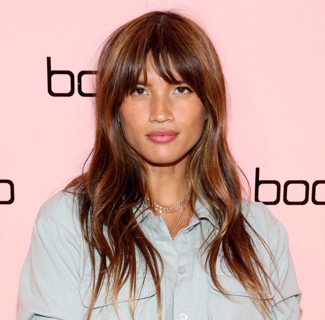 Egy extracuki fotóval jelentette be gyönyörű amerikai modell, hogy babát vár