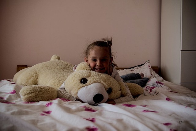 Szintén a plüss a nyerő ebben a családban. A havi jövedelmük több mint 10 000 dollár/fő