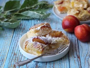 Lusta lányok rétese