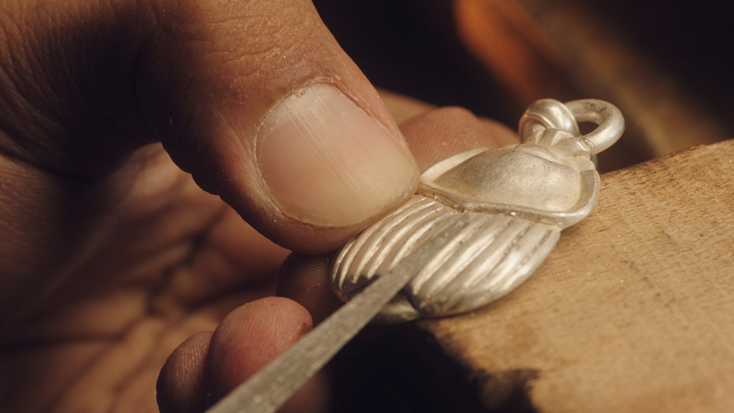 A szkarabeusz a termékenység szimbóluma, így igazi talizmán