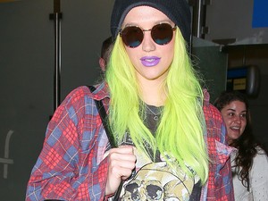 Sárga haj, lila száj - Kesha vadabb, mint valaha