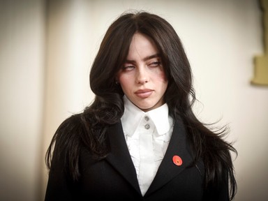 Ezt nem láttuk jönni! Billie Eilish beszólt Taylor Swiftnek, és minden oka megvolt rá