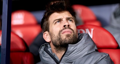 Piqué új barátnője kórházba került, ez áll a háttérben