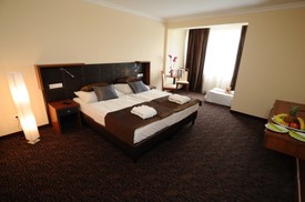 A Hotel Eger épületében 174 szoba található, a hotelben wellness részleg és reumatológiai szakrendelés is a vendégek rendelkezésére áll /Fotó: Szállás.hu