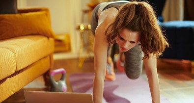 Itt a megoldás: nem kell többé választanod a sorozatnézés és a sportolás között