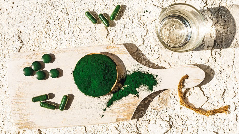 Őrület az új TikTok trend: Pár csepp klorofill reggel és egy hét alatt megszépülünk?