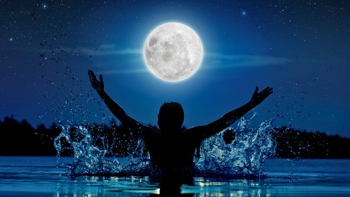 Beteljesülés és elengedés: így befolyásolja életünket idén a telihold