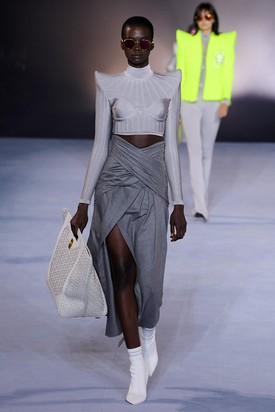 Megérkeztek 2021 színei, hogy erőt és reményt adjanak a következő évre