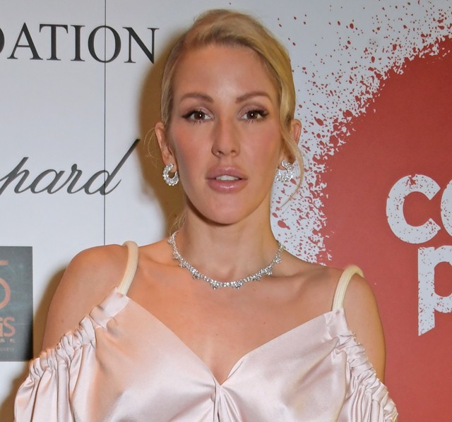 Ellie Goulding pizsamában ment partizni, mégis ő nézett ki a legjobban