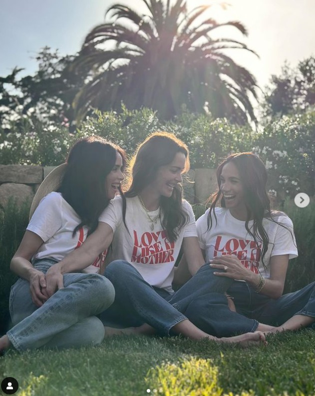 Meghan Markle-t ritkán látni ilyen hétköznapi szettben