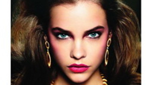 Palvin Barbi is a francia Vogue-ban hódít