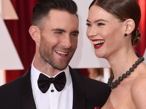 Megszületett! Adam Levine és Behati Prinsloo szülők lettek!