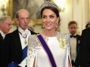 Katalin hercegné áttetsző meztelenruhája maga a megtestesült elegancia, ritkán látni ilyen pikáns darabban